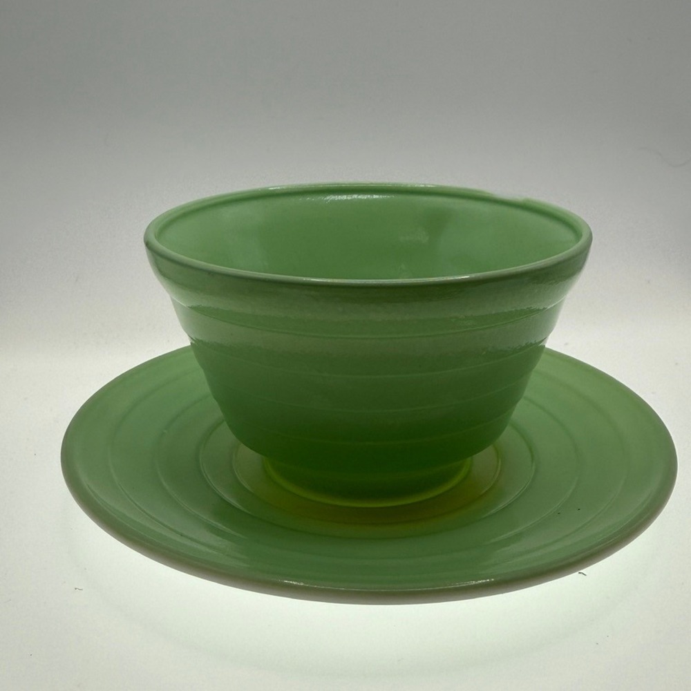 Hazel-Atlas Green Milk Glass Moderntone Cup and Saucer Set Vintage Art Deco - Picture 7 of 13